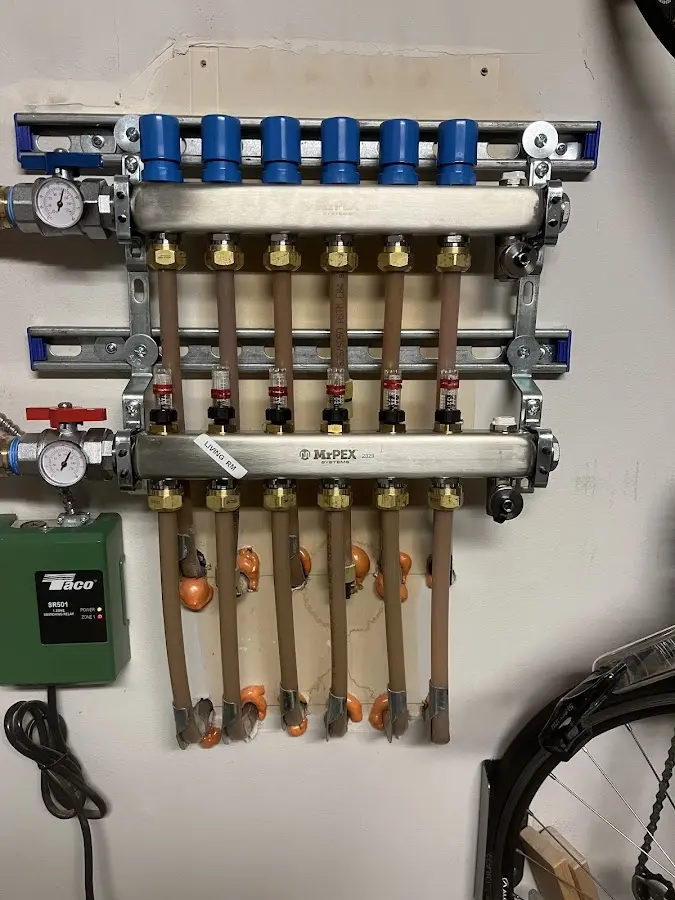 Plumber performing Gas Leak Detection at a residential property in Fresno